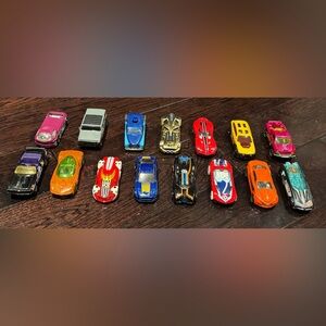 Vintage Rare Hot Wheels Matchbox Cars 15 Vehicle Lot 1999 - 2011 Die Cast Metal